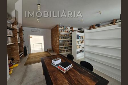 8_photo/95274206e5.82be18ad98973cde-ATLAS-2d71f009-7993-4e0d-9248-bff820b4c2d5.jpg de casa para alugar com 3 quartos, 350m² em Ingleses do Rio Vermelho, Florianópolis