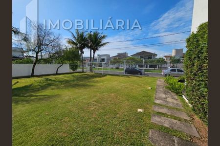 44_photo/95274206e5.82be18ad98973cde-ATLAS-7f8c65b2-3a4b-4ba9-9bd4-11e9ca0d5d67.jpg de casa para alugar com 3 quartos, 350m² em Ingleses do Rio Vermelho, Florianópolis