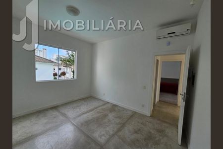 27_photo/95274206e5.82be18ad98973cde-ATLAS-c6438fe8-e904-4474-b99a-aa2819d709d9.jpg de casa para alugar com 3 quartos, 350m² em Ingleses do Rio Vermelho, Florianópolis