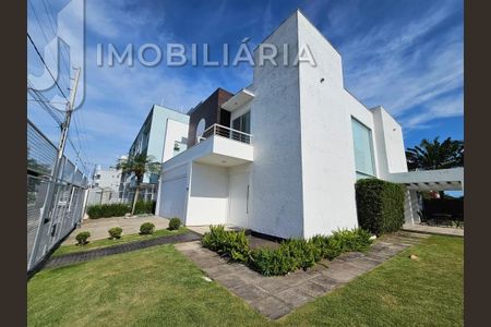41_photo/95274206e5.82be18ad98973cde-ATLAS-ca7fc826-b4e4-4a0d-9b65-f38884cb4eb7.jpg de casa para alugar com 3 quartos, 350m² em Ingleses do Rio Vermelho, Florianópolis