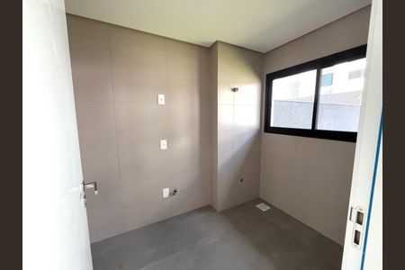 9_photo/95274206ff.ceff8192393c33de-ATLAS-7bbd7d14-e37d-4434-8523-5751b5ae3dd6.jpg de casa à venda com 4 quartos, 215m² em Ingleses do Rio Vermelho, Florianópolis