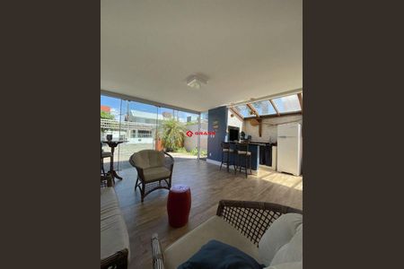 18_photo/952742077f.7dc29441a77b793f-ATLAS-a64ca31e-bf75-4b08-90f8-2ec2df9eb69b.jpg de casa à venda com 4 quartos, 220m² em Ingleses do Rio Vermelho, Florianópolis