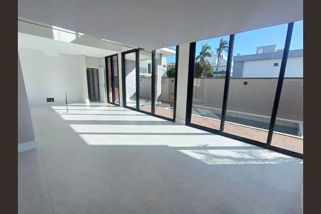 7_photo/95274207a9.8cbbc6e43ead3576-ATLAS-4e00497c-7e1d-4fed-9fad-cb5fea3b5700.jpg de casa à venda com 4 quartos, 209m² em Ingleses do Rio Vermelho, Florianópolis