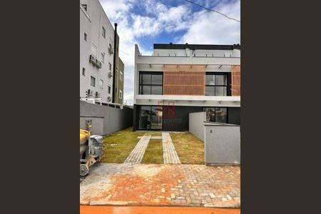 5_photo/95274207b3.aafc750051720c32-ATLAS-3a48949c-3723-4e2d-b00a-6aff8c1ca3fd.jpg de casa à venda com 3 quartos, 201m² em Ingleses Norte, Florianópolis