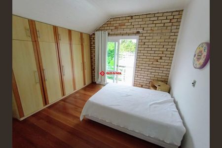 6_photo/9527420863.527d2e055a247cfd-ATLAS-31cde03d-e471-4532-a457-ffcc1ad8620c.jpg de casa à venda com 8 quartos, 300m² em Ingleses do Rio Vermelho, Florianópolis