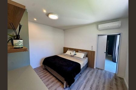 25_photo/9527420871.df2406aa61ba3211-ATLAS-bba6f449-d499-4386-aef5-dd2511bb464e.jpg de casa à venda com 4 quartos, 324m² em Ingleses do Rio Vermelho, Florianópolis