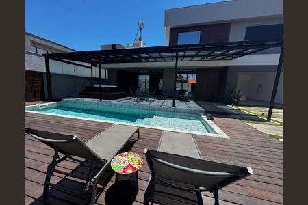 6_photo/9527420871.df2406aa61ba3211-ATLAS-fb1416b5-22be-4ffe-b5a4-2804cae568e0.jpg de casa à venda com 4 quartos, 324m² em Ingleses do Rio Vermelho, Florianópolis