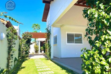 4_photo/9527420d3f.e35bd89f723e9cad-ATLAS-cdd3ca9b-c807-435f-887d-2fd625dcfbe8.jpg de casa à venda com 3 quartos, 252m² em Ingleses Norte, Florianópolis