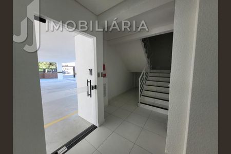 4_photo/9527420e93.a5b71aa61b735b19-ATLAS-3e6ef69a-7bd8-439e-a5cd-32cae6539c9a.jpg de apartamento à venda com 3 quartos, 276m² em Ingleses do Rio Vermelho, Florianópolis