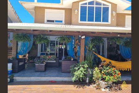 4_photo/9527420f31.18e6ac91b37a8e88-ATLAS-0ced6bff-6d3c-417b-84ff-7ed70acefa5d.jpg de casa à venda com 4 quartos, 352m² em Ingleses do Rio Vermelho, Florianópolis