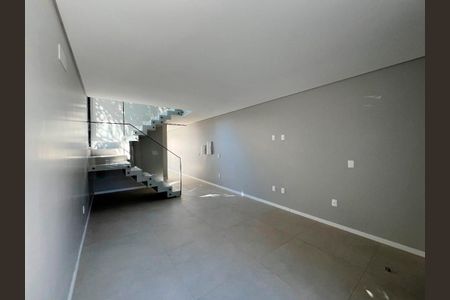 11_photo/9527421b1b.ceff8192393c33de-ATLAS-b514c3c3-35f5-4e2b-947c-7fed0e77655b.jpg de apartamento para alugar com 2 quartos, 70m² em Ingleses do Rio Vermelho, Florianópolis