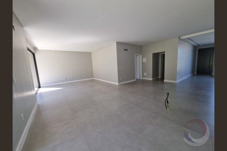 2_photo/9527421b8d.02a85316d6d4559b-ATLAS-1d6893b1-b4d9-40ba-9d13-0a5dfd020697.jpg de casa à venda com 4 quartos, 378m² em Ingleses Norte, Florianópolis