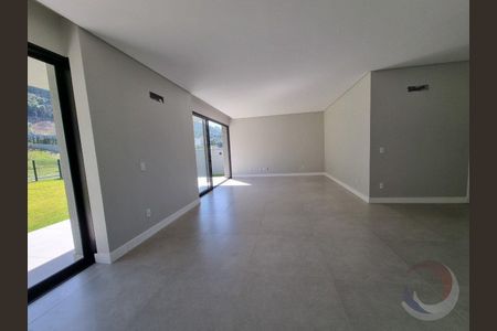 3_photo/9527421b8d.02a85316d6d4559b-ATLAS-8ad4fa92-0279-4364-b8ef-732cc8032e77.jpg de casa à venda com 4 quartos, 378m² em Ingleses Norte, Florianópolis