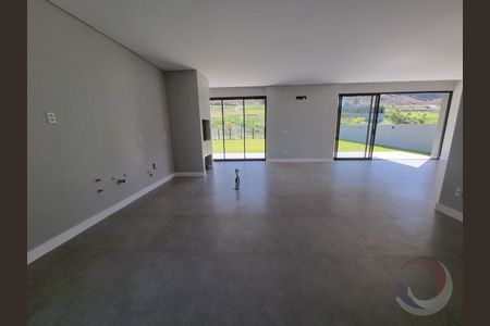 7_photo/9527421b8d.02a85316d6d4559b-ATLAS-c8cc5e03-db21-421d-aed2-efcbf22dd0b3.jpg de casa à venda com 4 quartos, 378m² em Ingleses Norte, Florianópolis