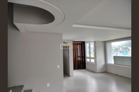 4_photo/9527421bd9.34399a3d64f79fb6-ATLAS-11357640-76f0-41fe-b0bb-c5a868bc2bdc.jpg de casa à venda com 4 quartos, 349m² em Ingleses do Rio Vermelho, Florianópolis