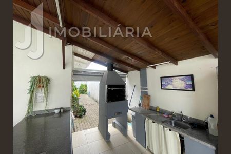 11_photo/9527421c5b.70d34e1d457a0501-ATLAS-d1d426b5-f3c2-4372-8024-2c70a4a3030c.jpg de casa à venda com 2 quartos, 120m² em Ingleses Norte, Florianópolis