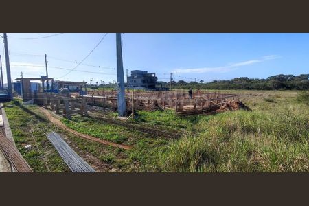 13_photo/95274220e7.6708029a3cc588c2-ATLAS-7b40c842-6b73-4527-b5b6-71bcaf2f659d.jpg de casa à venda com 3 quartos, 131m² em Ingleses Norte, Florianópolis