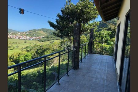 4_photo/95274221d7.bd13a7aa11bda4f5-ATLAS-d17131fa-fee6-464a-bcce-97e2f3210fab.jpg de casa à venda com 4 quartos, 250m² em Ingleses Norte, Florianópolis