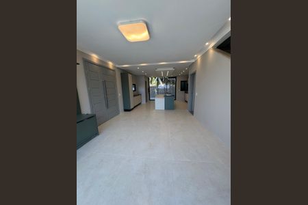 9_photo/9527423c39.ceff8192393c33de-ATLAS-962b1436-5675-4eaa-b8f3-273c337fedb2.jpg de casa para alugar com 3 quartos, 250m² em Cachoeira do Bom Jesus Leste, Florianópolis