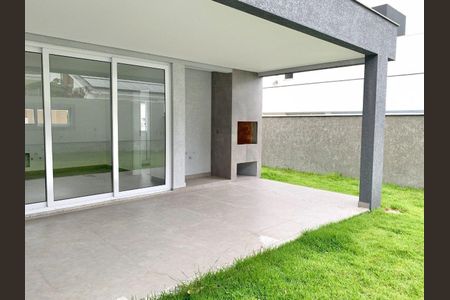 8_photo/9527423ce1.d7357f172e4e01f8-ATLAS-f9d7d861-7828-4fca-b9ea-c9a463633358.jpg de casa à venda com 4 quartos, 220m² em Cachoeira do Bom Jesus Leste, Florianópolis