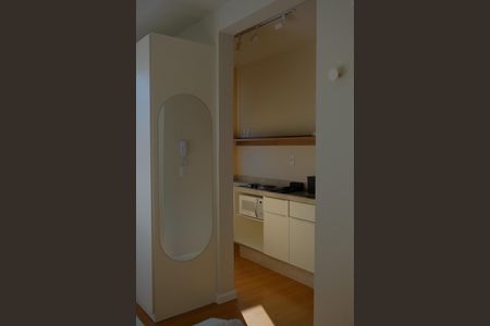 10_photo/952742436f.0961df459a4e92a2-ATLAS-bfd0d3ee-9bab-4f45-942c-f7e1b14f4b4c.jpg de kitnet/studio à venda com 1 quarto, 23m² em Cachoeira do Bom Jesus, Florianópolis