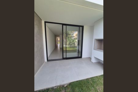 4_photo/95274245bb.e6e1c947b02cf8fb-ATLAS-3d6d0581-e018-49c6-b8a6-c8ba4ce4522f.jpg de casa à venda com 3 quartos, 141m² em Cachoeira do Bom Jesus, Florianópolis