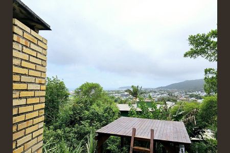 14_photo/952742479f.58506769bdfd2446-ATLAS-36b3d7dc-ecb8-40d3-87c1-b8db38ce2088.jpg de casa à venda com 3 quartos, 190m² em Cachoeira do Bom Jesus Leste, Florianópolis