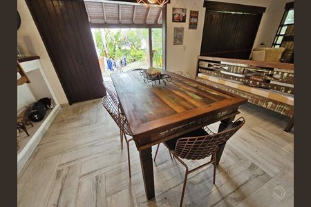 2_photo/952742479f.58506769bdfd2446-ATLAS-cb6b4ddb-2888-49b3-b5b3-cb32d44c1a1c.jpg de casa à venda com 3 quartos, 190m² em Cachoeira do Bom Jesus Leste, Florianópolis