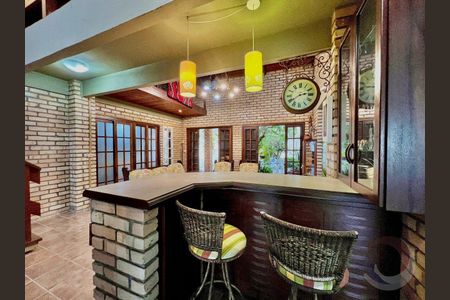 11_photo/9527425255.2589b1fd00b31c34-ATLAS-726f5caa-d7da-4a0e-943e-a1272fbe8cbe.jpg de casa à venda com 5 quartos, 142m² em Cachoeira do Bom Jesus, Florianópolis