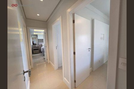 20_photo/952742525d.e90eb836701e56f8-ATLAS-d89c1c4b-9355-4d11-bc3b-e6c0a5a804d3.jpg de apartamento à venda com 4 quartos, 121m² em Canasvieiras, Florianópolis