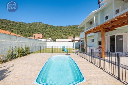 3_photo/95274258bb.9c896a8965f7012e-ATLAS-28a80fba-ece9-4387-b9f5-dbb77ceaccd5.jpg de casa à venda com 5 quartos, 304m² em Canasvieiras, Florianópolis