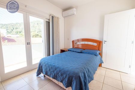 4_photo/95274258bb.9c896a8965f7012e-ATLAS-b2e9b8b0-5ee6-413c-be49-c3bfd6580ab2.jpg de casa à venda com 5 quartos, 304m² em Canasvieiras, Florianópolis