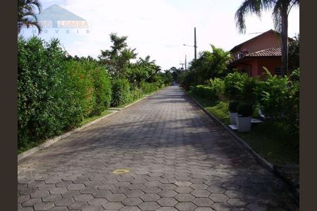 12_photo/9527425915.0e9f9a2ad13f82ca-ATLAS-3fbb4b16-a0b9-4c83-b031-b3e3fcfec4ff.jpg de casa à venda com 3 quartos, 223m² em Ponta das Canas, Florianópolis