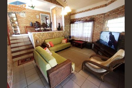 3_photo/9527425a25.fe96b63aec789ef1-ATLAS-b6ddd36e-48c9-4cd3-bfc5-18fa96be3789.jpg de casa à venda com 4 quartos, 215m² em Cachoeira do Bom Jesus, Florianópolis