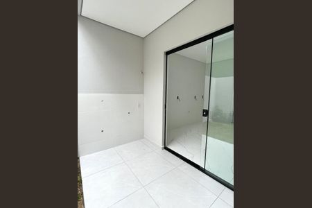 12_photo/9527425aef.bb2cfda027800a9a-ATLAS-65deee1b-e2c9-440e-9fb5-5ffd57cc2b5c.jpg de casa à venda com 2 quartos, 135m² em Ponta das Canas, Florianópolis