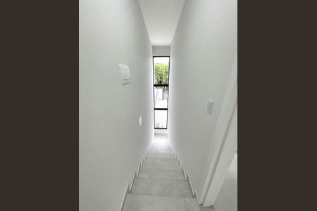 3_photo/9527425aef.bb2cfda027800a9a-ATLAS-65fd4575-30d0-44f1-9edd-6f5b5c4b09a7.jpg de casa à venda com 2 quartos, 135m² em Ponta das Canas, Florianópolis