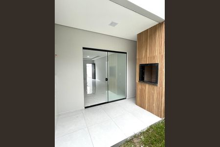 1_photo/9527425aef.bb2cfda027800a9a-ATLAS-bec3e39b-1001-42c9-ab0d-e0faa259e9f3.jpg de casa à venda com 2 quartos, 135m² em Ponta das Canas, Florianópolis