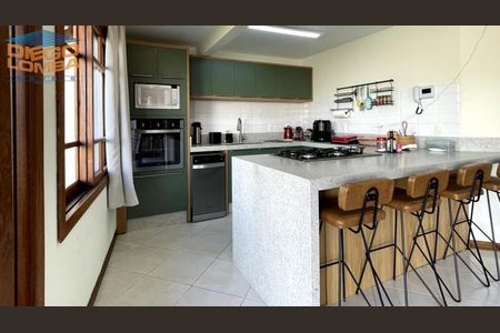 2_photo/9527425b03.df2406aa61ba3211-ATLAS-011eb3f3-c585-46c6-9b81-78f559f98706.jpg de casa à venda com 4 quartos, 613m² em Ponta das Canas, Florianópolis