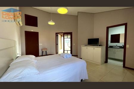 37_photo/9527425b03.df2406aa61ba3211-ATLAS-a6c85e89-e3be-4a2b-b6d9-d1b280e6f07a.jpg de casa à venda com 4 quartos, 613m² em Ponta das Canas, Florianópolis