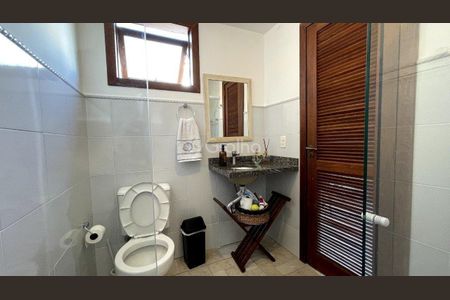 39_photo/9527425b13.7d44486df2fbe63f-ATLAS-45a129b4-5b50-4827-8de0-9a9b534c4db8.jpg de casa à venda com 4 quartos, 308m² em Ponta das Canas, Florianópolis