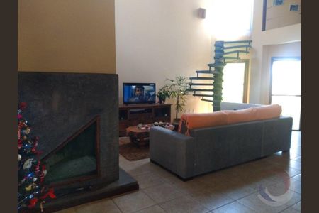 9_photo/9527425bc9.b7347d26df9c9a5c-ATLAS-8c3a810e-2cd2-4317-9b40-473fba58d3a2.jpg de casa à venda com 5 quartos, 220m² em Canasvieiras, Florianópolis