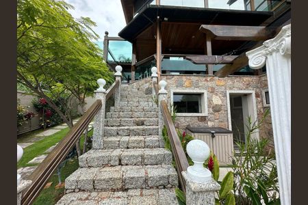 9_photo/9527428a31.ea44b0009f7abdef-ATLAS-bfa8cbac-0f7f-4af6-9797-8bbeeeb9521a.jpg de casa à venda com 4 quartos, 213m² em Praia Brava, Florianópolis