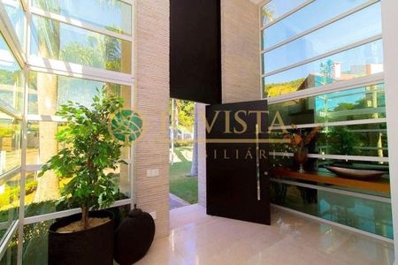 8_photo/9527428a35.f7b46fd9919be053-ATLAS-28f76aad-31df-4e93-bf4e-b13401b6297e.jpg de casa à venda com 6 quartos, 1097m² em Praia Brava, Florianópolis