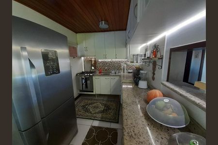 17_photo/9527428a47.c3b9fb60c1df5c5a-ATLAS-cdc23d45-65bf-488a-a60d-7cedcf5ac4a9.jpg de casa à venda com 4 quartos, 470m² em Praia Brava, Florianópolis