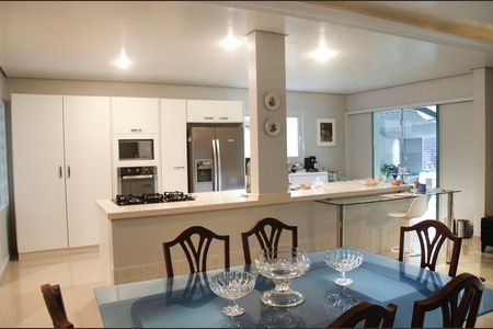 36_photo/9527428b99.f2c8c659ffa0a6bc-ATLAS-6dbd3aed-ef34-4e1e-a44b-b900b00549a7.jpg de casa à venda com 4 quartos, 364m² em Praia Brava, Florianópolis