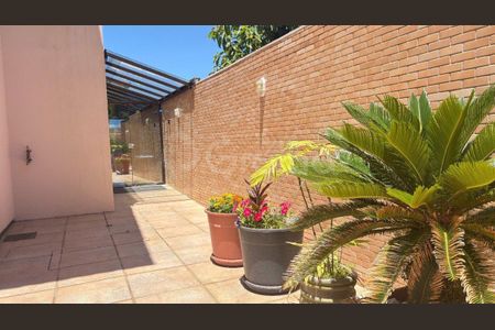 24_photo/9527428bb3.1463d70521bc8e9f-ATLAS-66d17080-aafa-4691-ae9f-ef7b0ee981c6.jpg de casa à venda com 6 quartos, 270m² em Praia Brava, Florianópolis