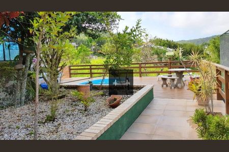 5_photo/9527428bbb.72b299ddc7bc3168-ATLAS-71c59625-e8d8-4a9c-b9ae-84cee5e8bf9e.jpg de casa à venda com 6 quartos, 450m² em Praia Brava, Florianópolis