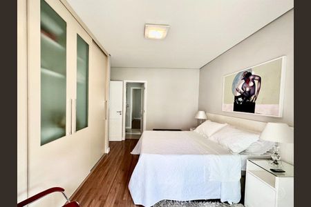 12_photo/9527428bbb.ba3e4f1a03d92c8a-ATLAS-397ce00f-67e8-40a6-bc47-e21b2c9f8686.jpg de casa à venda com 4 quartos, 341m² em Praia Brava, Florianópolis