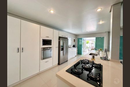 31_photo/9527428bbb.ba3e4f1a03d92c8a-ATLAS-833ce2ea-4c90-4ddc-9c2d-b04e91df8013.jpg de casa à venda com 4 quartos, 341m² em Praia Brava, Florianópolis