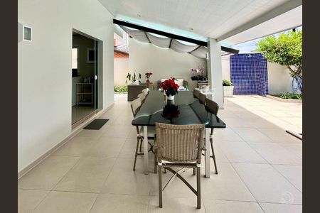 27_photo/9527428bbb.ba3e4f1a03d92c8a-ATLAS-eea95746-9fb9-44ac-ab6c-0b6781c2fe9f.jpg de casa à venda com 4 quartos, 341m² em Praia Brava, Florianópolis